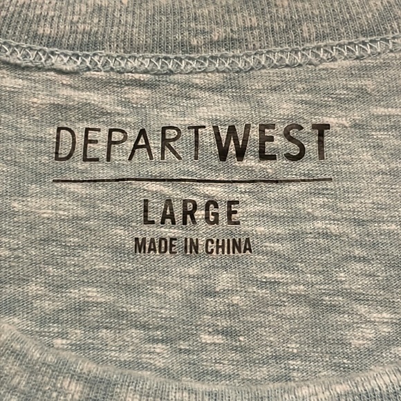 Departwest Large Top - Picture 2 of 2